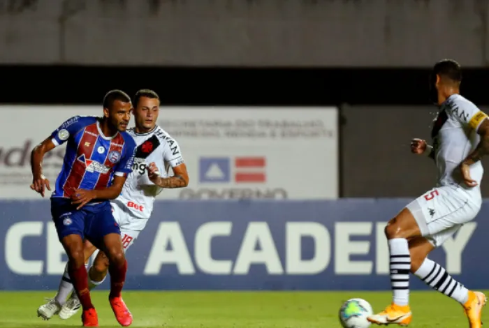 Imagem ilustrativa da imagem Vasco volta a jogar mal e perde por 3 a 0 para a Bahia