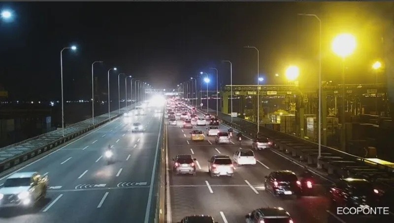 Imagem ilustrativa da imagem Briga entre motoristas gera trânsito caótico na Ponte Rio-Niterói