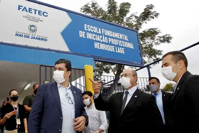 Escola Fundamental de Iniciação Profissional (EFIP) Henrique Lage, a primeira deste formato no estado, fica em Niterói

 