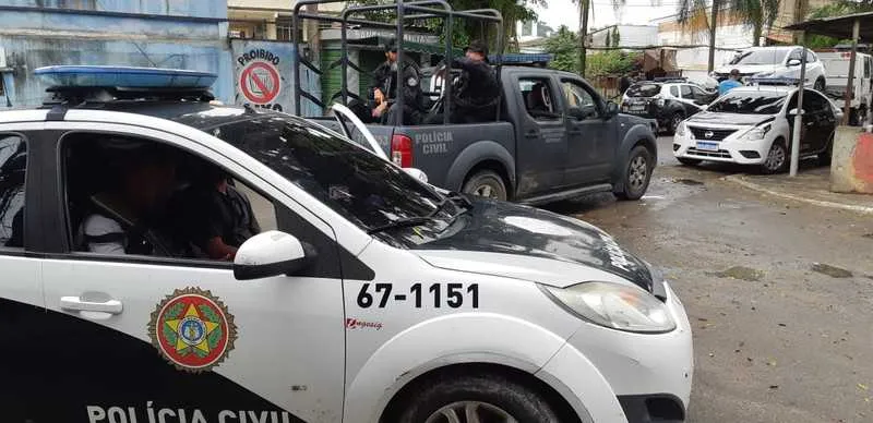 Ontem houve ações das Polícias Civil e Federal no Morro do Castro 