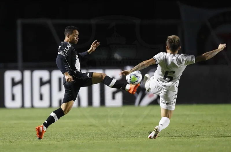O jogo foi equilibrado e o Botafogo seguiu na competição por ter vantagem do empate