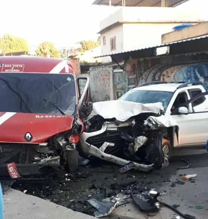 Dois homens estão em estado grave