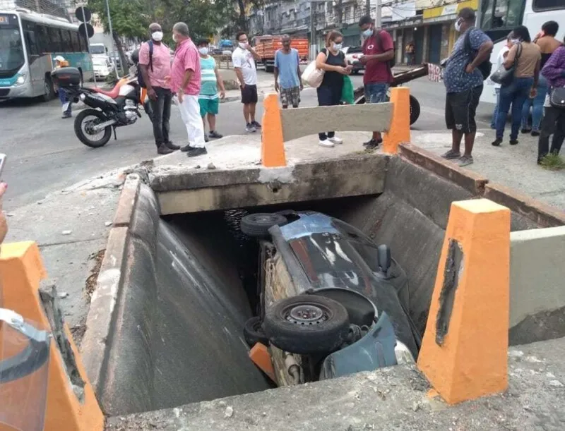 Ninguém ficou ferido no acidente