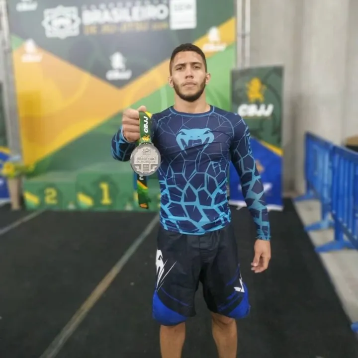 O atleta é um talento no esporte 