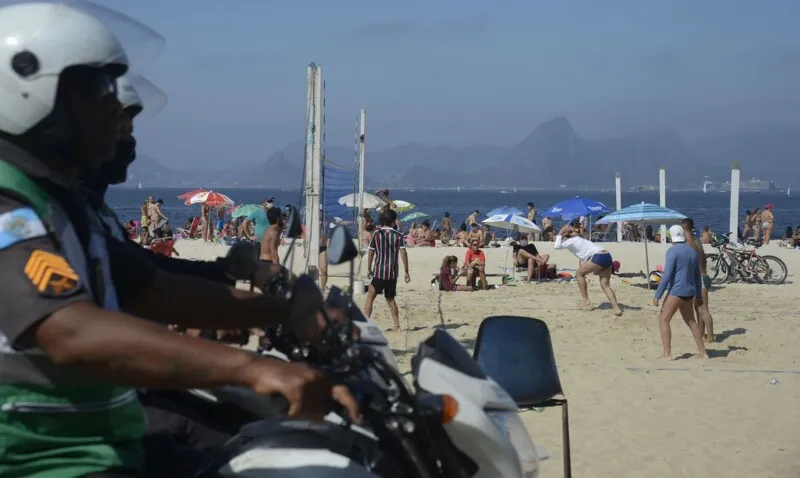 Imagem ilustrativa da imagem Prefeitura do Rio interdita casa de show e restaurante por aglomeração