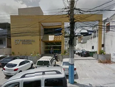 A acusada possui sete anotações criminais por furto e quatro de lesão corporal decorrente de violência doméstica
