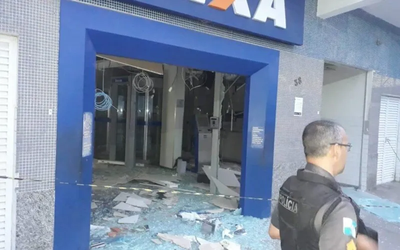 Ainda não se sabe o que os bandidos levaram do local