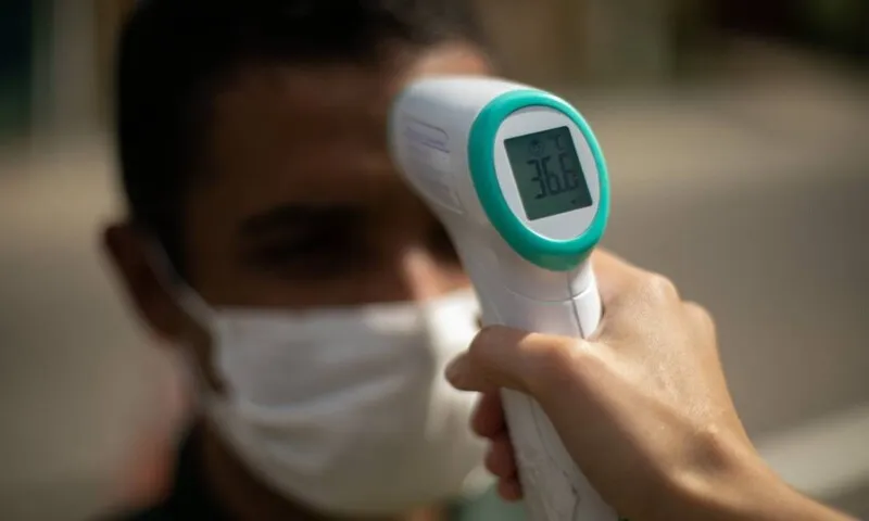 Imagem ilustrativa da imagem Aferição de temperatura de clientes em comércio e bancos será obrigatória