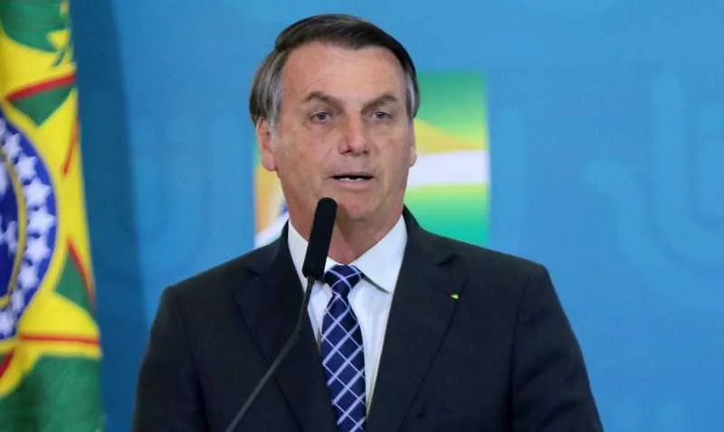 Bolsonaro defende o uso da hidroxicloroquina
