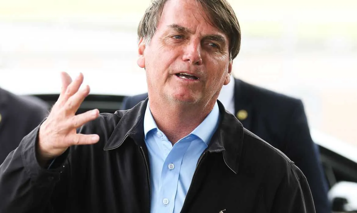 Segundo senador, fala do presidente fere os artigos 146 e 147 do Código Penal