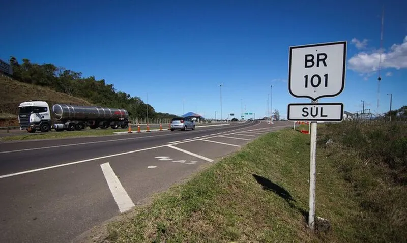 As fiscalizações da PRF flagraram 704 condutores sob efeito de álcool 