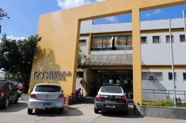 Na residência do acusado foi encontrado um revólver calibre .38