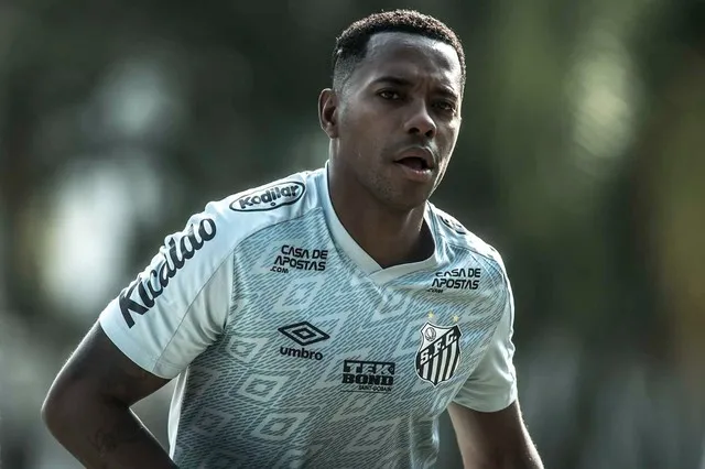 Robinho foi condenado por estupro na Itália