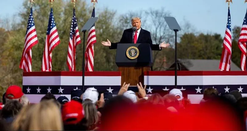 Em busca pela reeleição, Donald Trumpo pode estar ajudando a disseminar o vírus