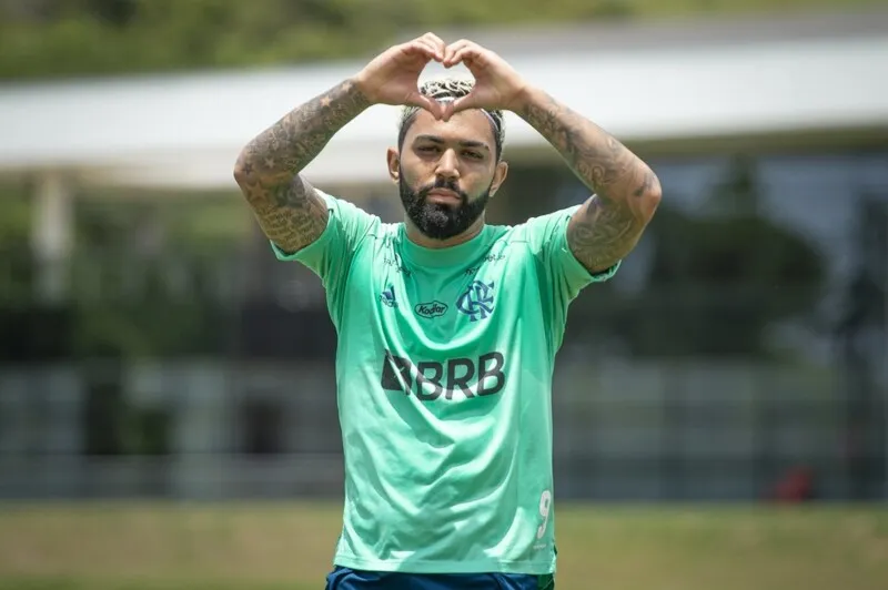 O jogador estava lesionado desde o dia 30 de setembro, quando o Fla enfrentou o Independiente del Valle, pela Libertadores