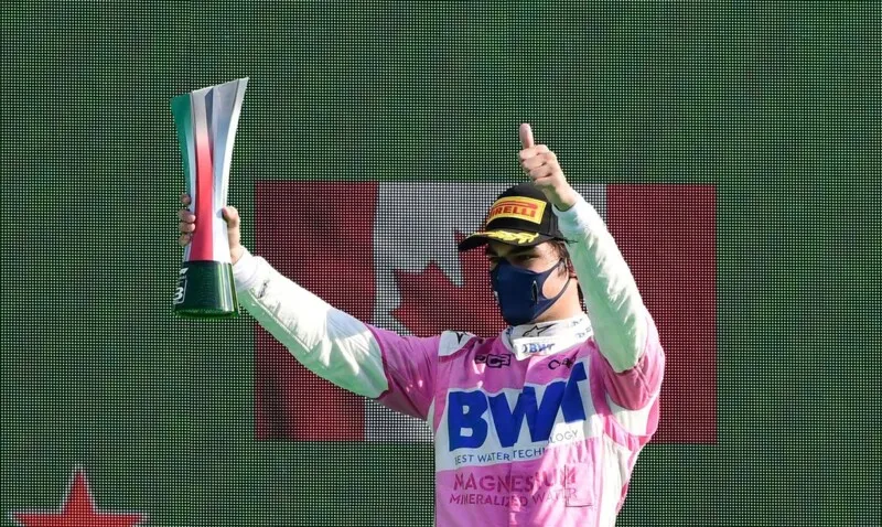 Carlos Sanz (MacLaren) e Lance Stroll (Racing Point) completaram pódio