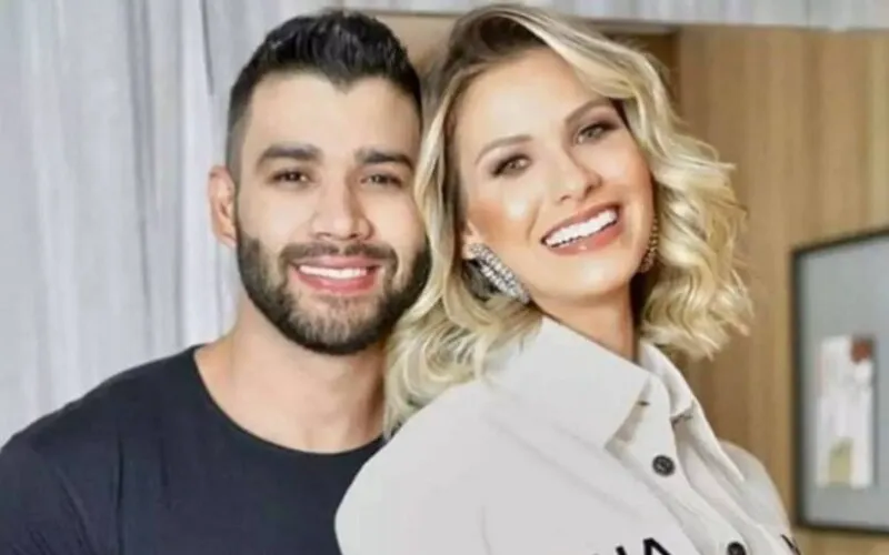 O cantor é que teria pedido divórcio para a influencer