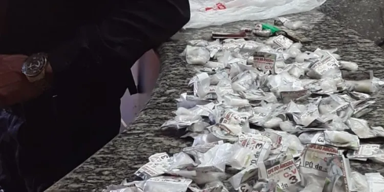 O material está na 128ª DP (Rio das Ostras)
