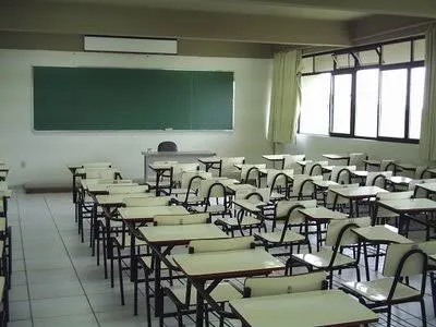 Somente alunos do 3° ano do Ensino Médio e alunos do EJA  são citados no protocolo