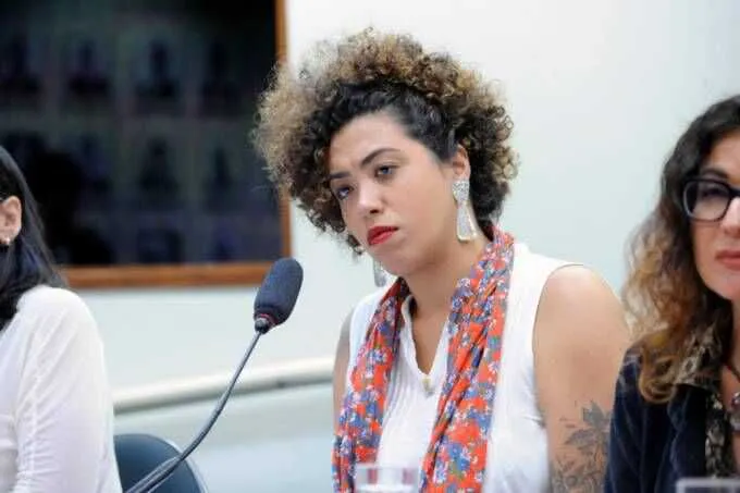 Deputada Talíria Petrone está com escolta armada desde sábado (15), após receber ameaças de morte
