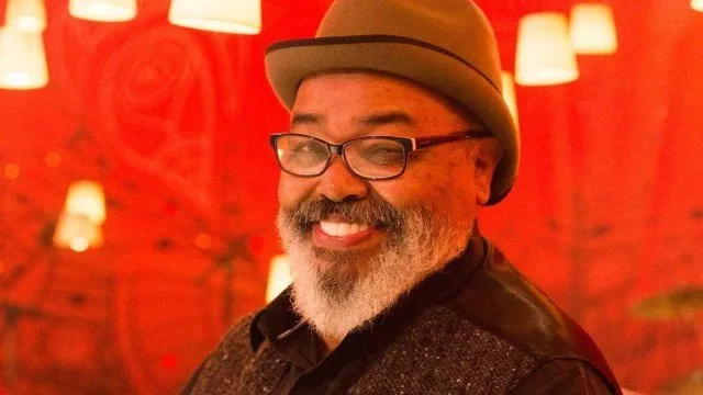 O cantor lançou um álbum na última sexta-feira (23)