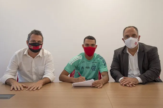 Anúncio foi feito nas redes sociais
