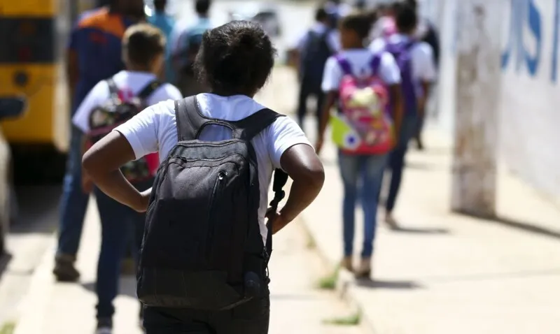 Até 22 de dezembro, último dia do ano letivo, as escolas estarão focadas em restabelecer o vínculo com esses estudantes