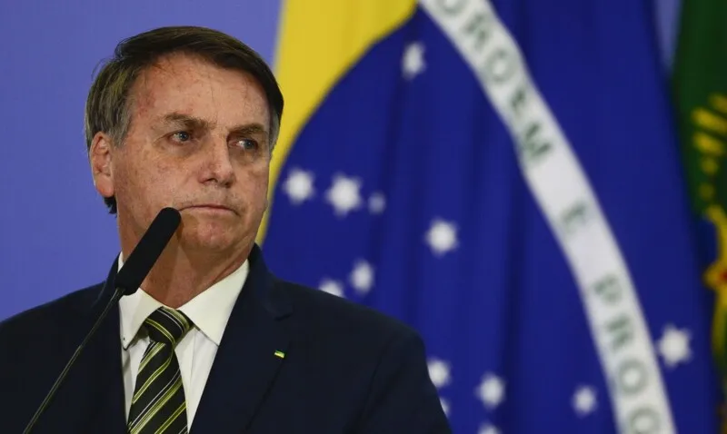 Bolsonaro relata problemas no pouso da aeronave por causa da baixa visibilidade