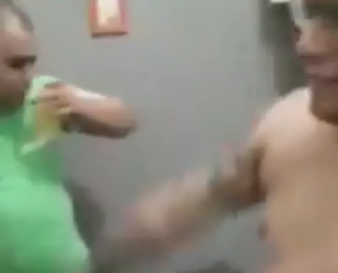 Presos fazem 'festinha' dentro de cadeia em São Gonçalo