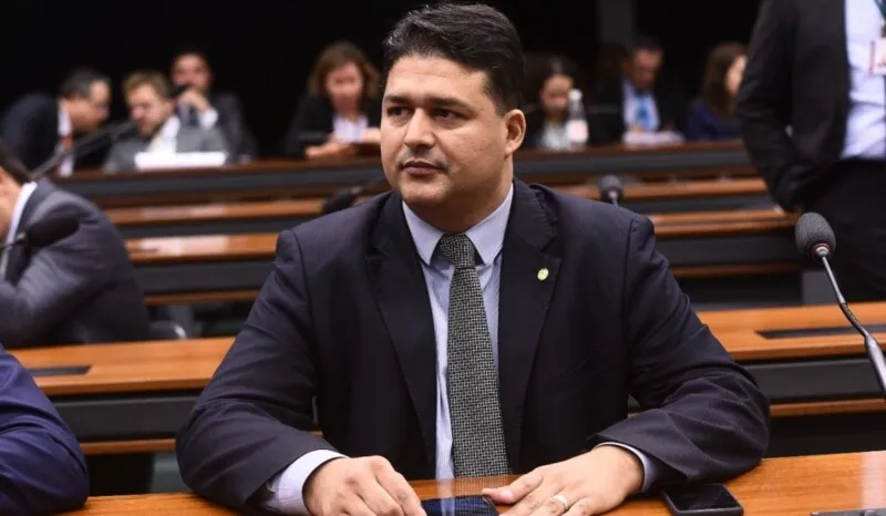 O deputado federal Roberto Sales é  pré-candidato a prefeito de São Gonçalo
