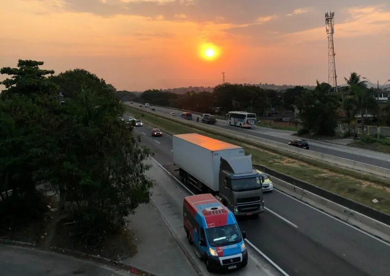 Tempo deve mudar na noite deste sábado
