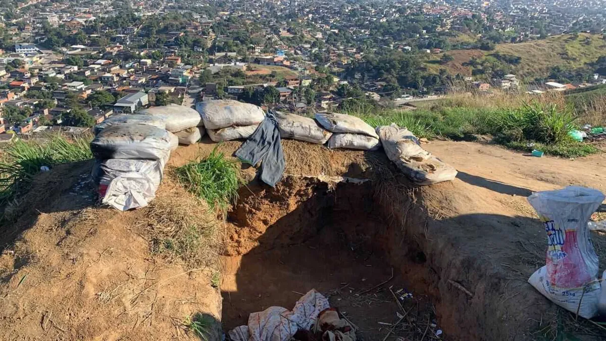 PM encontrou trincheiras na favela da Alma