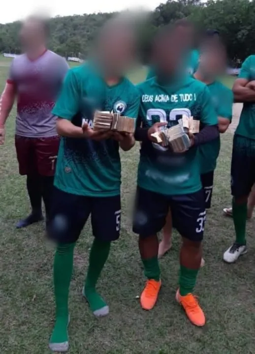Imagem ilustrativa da imagem Polícia identifica jogadores de torneio de futebol organizado no Complexo do Salgueiro