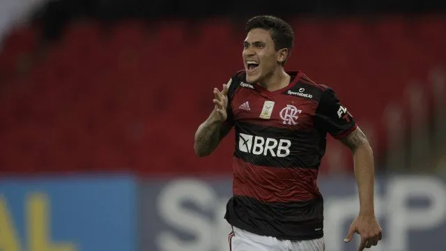 Em ótima fase, o artilheiro Pedro tentará continuar o bom momento na Copa do Brasil