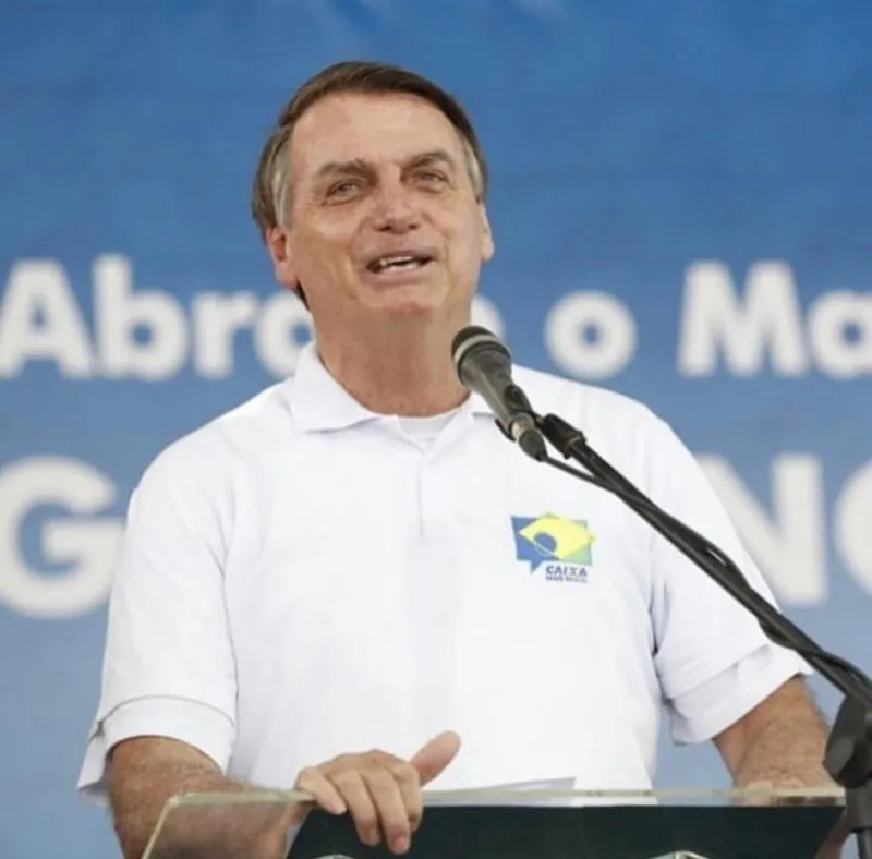 Bolsonaro segue para São Francisco do Sul