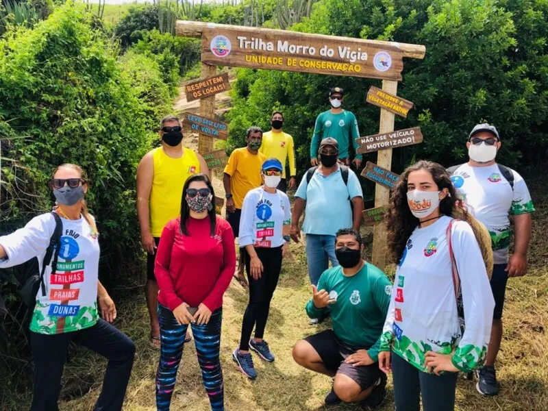 As trilhas ecológicas no município de Cabo Frio têm como finalidade aproximar o visitante do ambiente natural