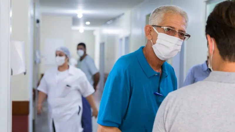 A primeira vistoria do prefeito teve início por volta das 10h