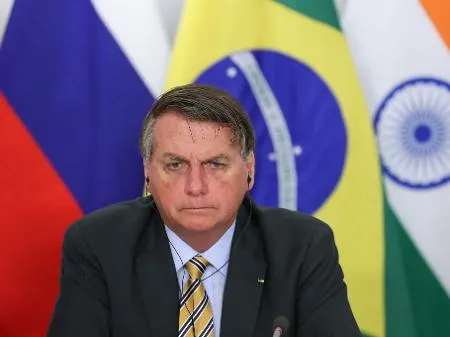 O Ministério da Saúde quer começar a imunização, no cenário mais otimista, a partir de 20 de janeiro