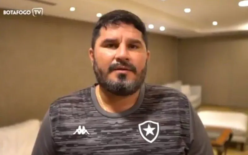 Comunicado foi feito aos torcedores pela Botafogo TV