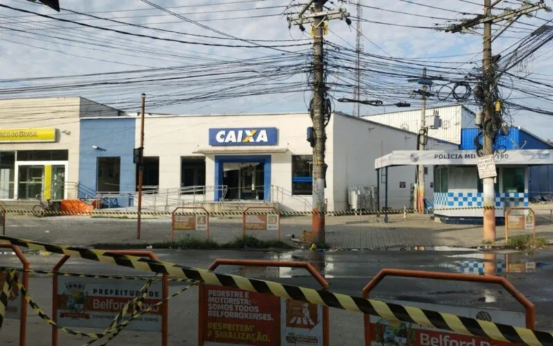 Ainda podem existir explosivos no local 