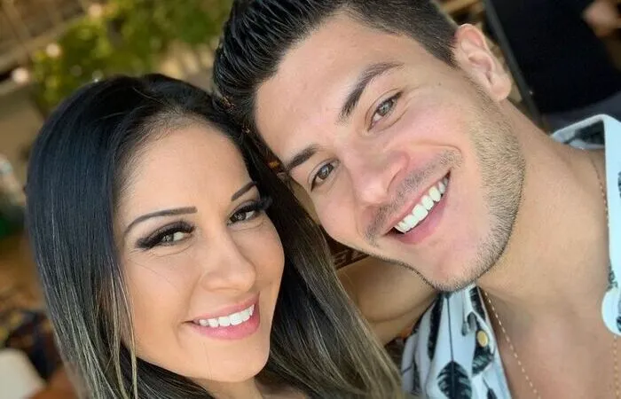 Mayra diz se arrepender de expor Arthur Aguiar após descoberta de traições