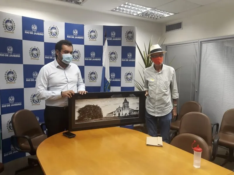 Prefeito eleito encontrou o governador em exercício no Palácio Guanabara