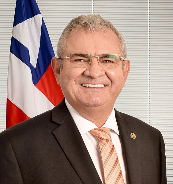 Angelo Coronel foi uma figura importante para as pessoas que são contra a vacinação