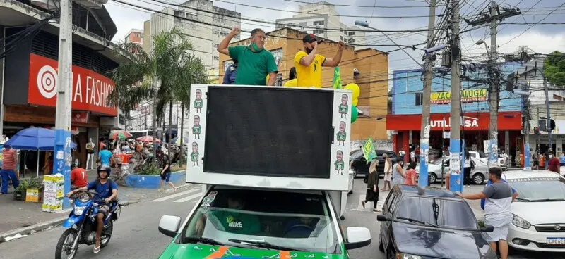 Imagem ilustrativa da imagem Dejorge encerra campanha com carreata da 'Onda Verde' por ruas de São Gonçalo