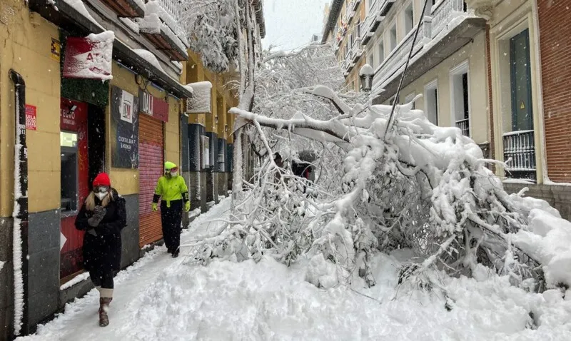 Imagem ilustrativa da imagem Tempestade de neve provoca três mortes na Espanha