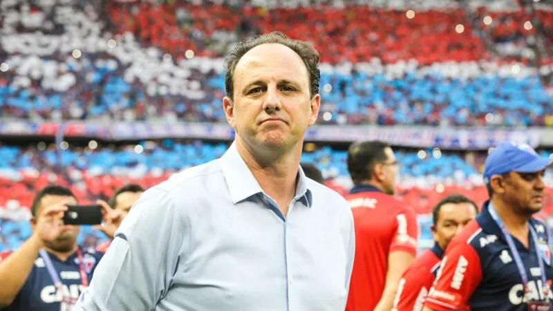 Rogério Ceni não conseguiu vitória contra seu ex-clube