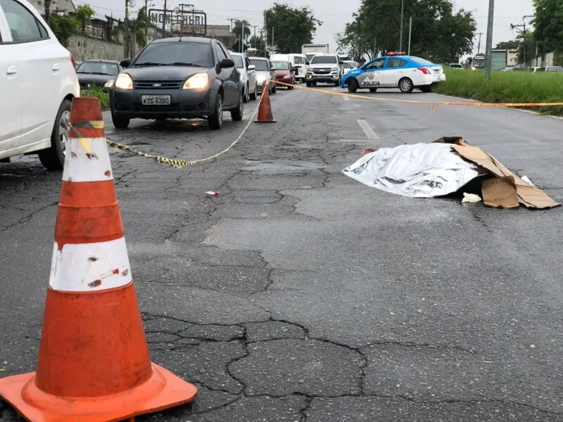 O acusado foi atingido e morreu no local