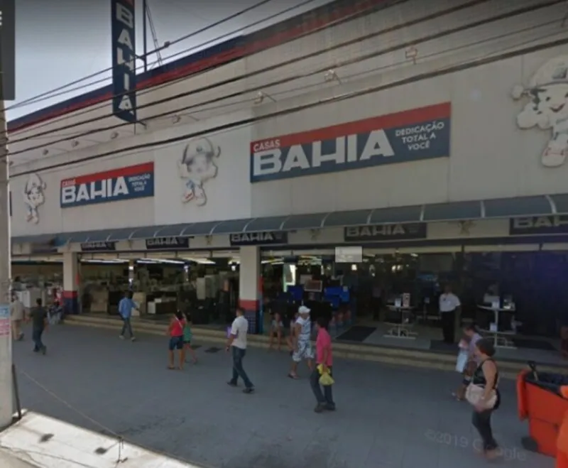 Assaltantes fazem funcionários e cliente reféns em loja de Alcântara