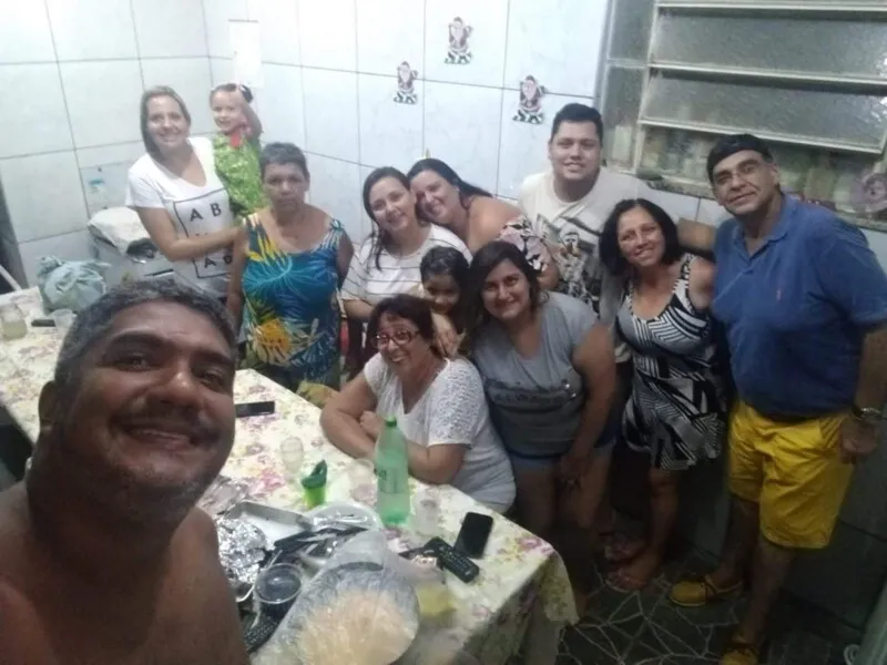 Thaís sempre celebrou o Natal com sua família ao redor da mesa, mas este ano ela não comemorará da mesma forma