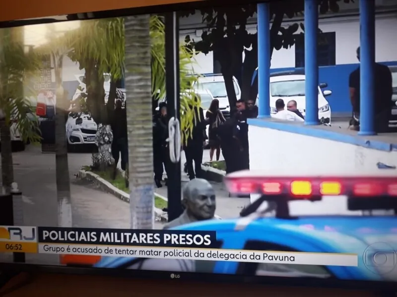 Foram cumpridos também mandados de busca e apreensão 